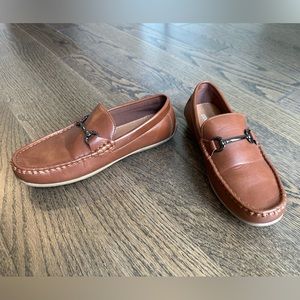Boys Steve Madden loafers size 3. Excellent condition!!!